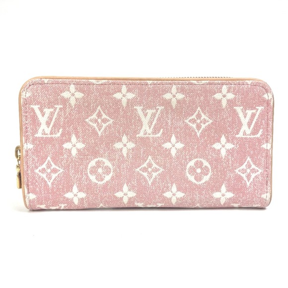 Louis Vuitton Handbags - LOUIS VUITTON Pink Monogram Wallet
